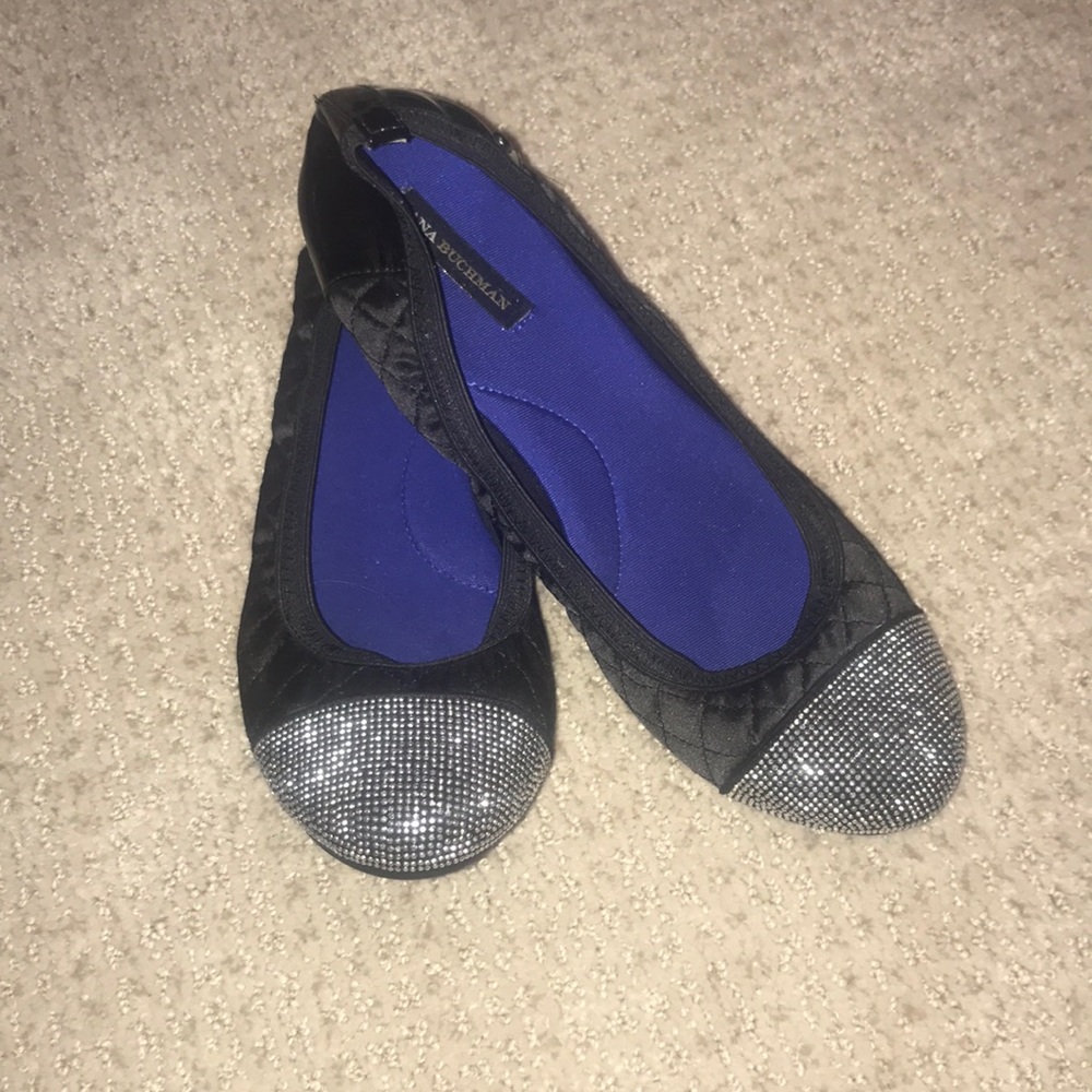 Dana Buchman Flats